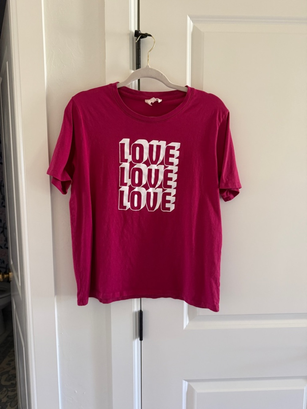 Sezane Fuchsia Short-Sleeve 'LOVE' Graphic Tee
